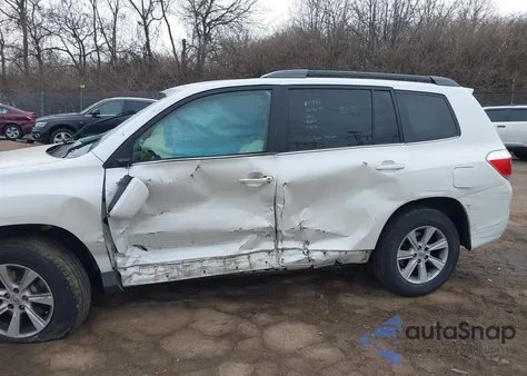 2012 Toyota Highlander Base V6 z USA, uszkodzony, nr VIN 5TDBK3EH3CS155727